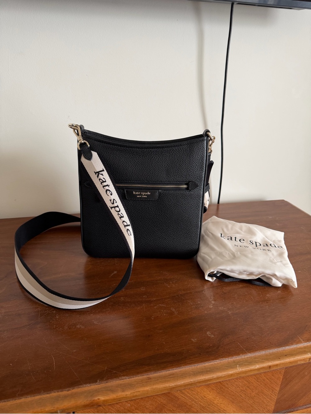 kate spade new york Hudson Messenger Crossbody Bag